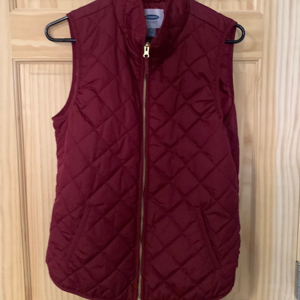 Old Navy Full Zip Quilted Puffer Vest